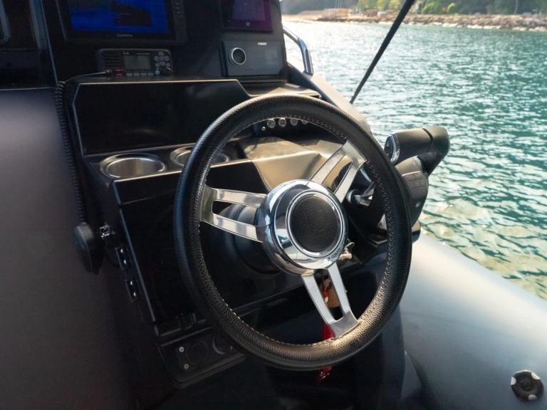 Verhuur RIB Zodiac met vaarbewijs