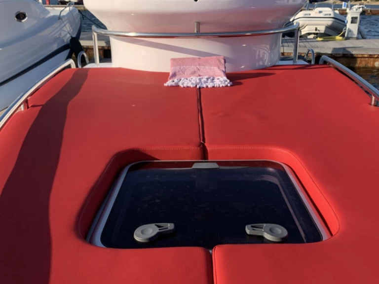 Bootverhuur Pirelli P zero 1100 in Taormina via SamBoat