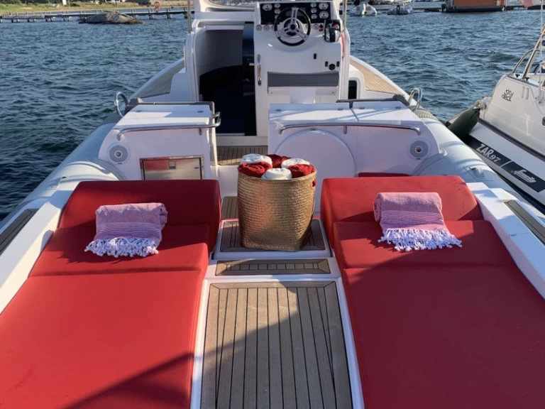 Verhuur RIB Pirelli met vaarbewijs