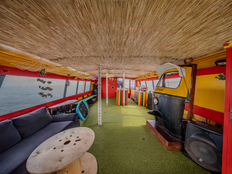 Huur een Constructeur indépendant Bateau en Bois in Cannes