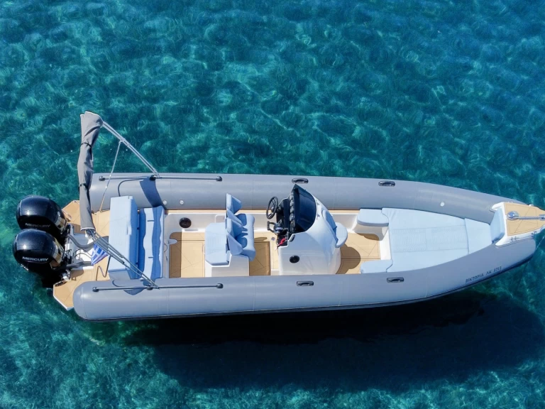 Huur een Dromor Rid 300 hp (2 x 150 ) in Korfoe