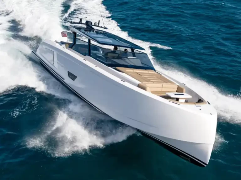 Bootverhuur Port Cogolin goedkoop Eleven