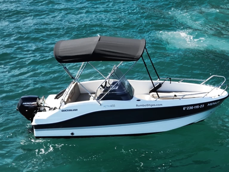 Huur een Quicksilver Activ 455 Open in Sitges