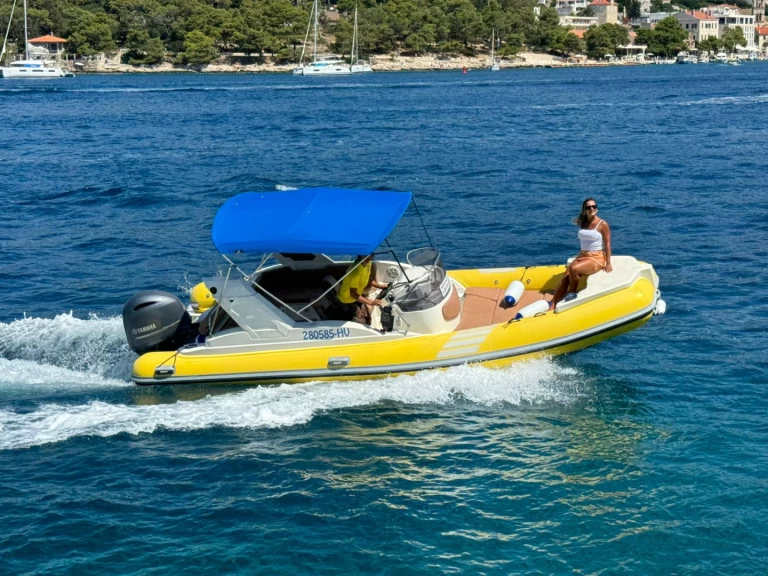 Jachthuur in Hvar - Solemar Aquamax F23 via SamBoat