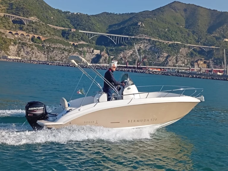 Huur Motorboot met of zonder schipper Romar in Salerno