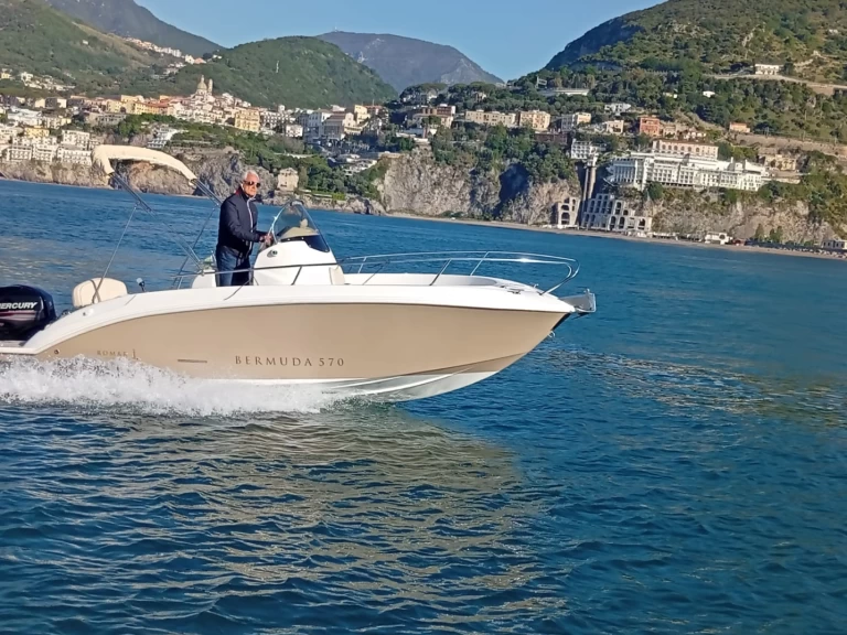 Verhuur Motorboot Romar met vaarbewijs