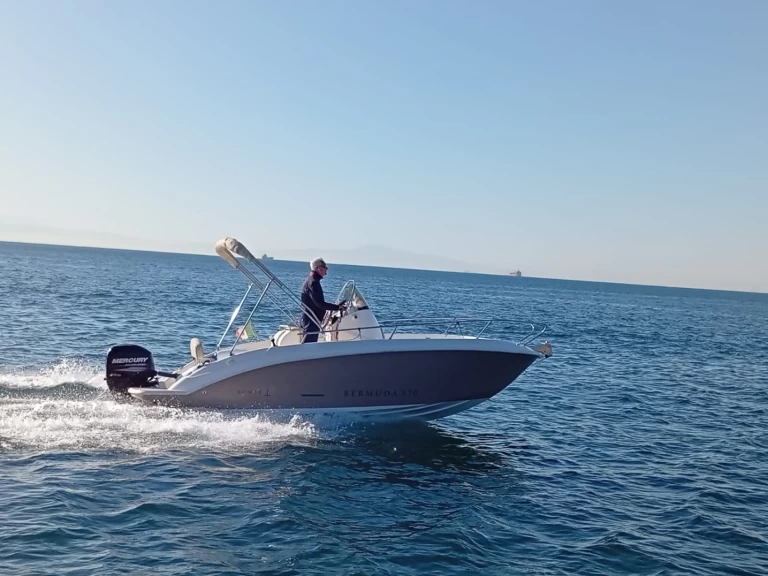 Motorboot te huur in Salerno voor de beste prijs