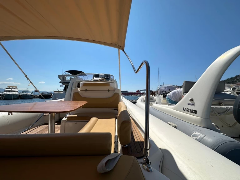 Nuova Jolly Prince 34 Cabine te huur van particulier of professional in San Felice Circeo