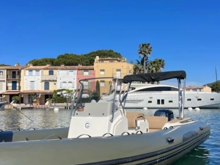 RIB te huur in Port Grimaud voor de beste prijs