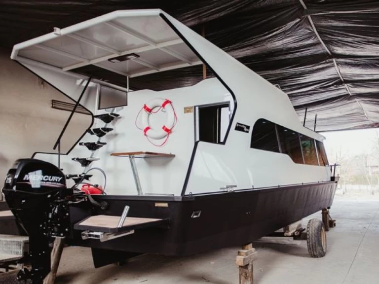 Bootverhuur Mělník goedkoop YB35