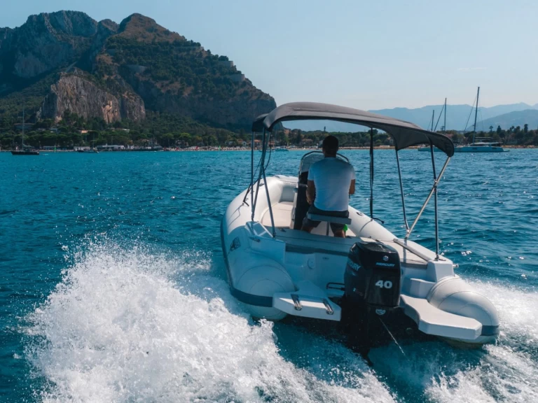 Huur RIB met of zonder schipper Trimarchi in Palermo