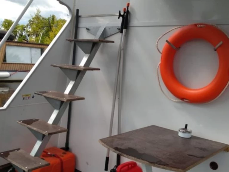 Huur een Traweller YB35 in České Vrbné