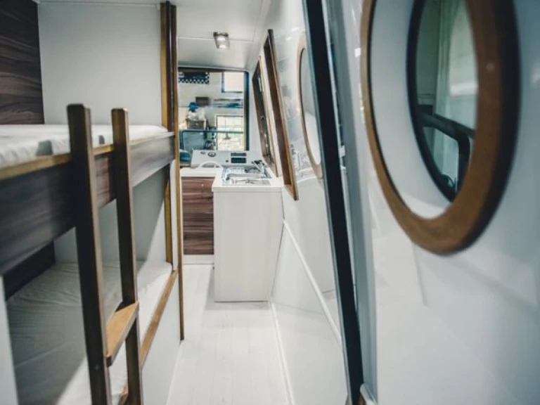 Huur Motorboot met of zonder schipper Traweller in České Vrbné