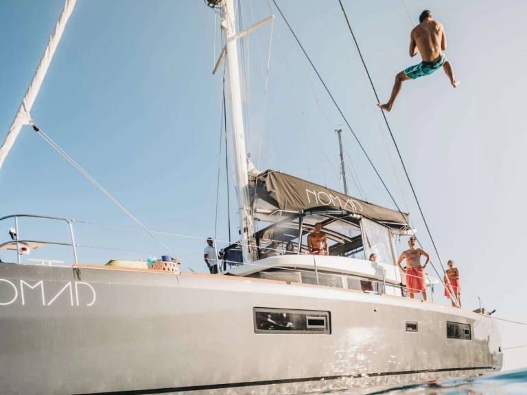 Jachthuur in Lávrio - Lagoon NOMAD via SamBoat