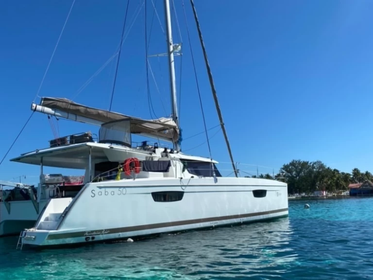 Verhuur Catamaran in Belize-stad - Fountaine Pajot Saba 50