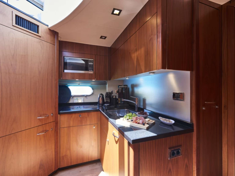 Huur Jacht met of zonder schipper Sunseeker in Valletta