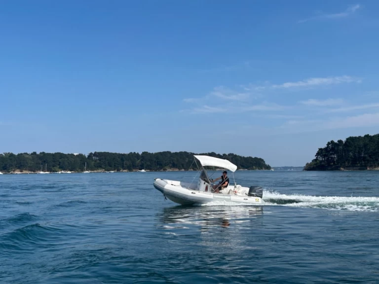 Huur RIB met of zonder schipper Zodiac in Larmor-Baden