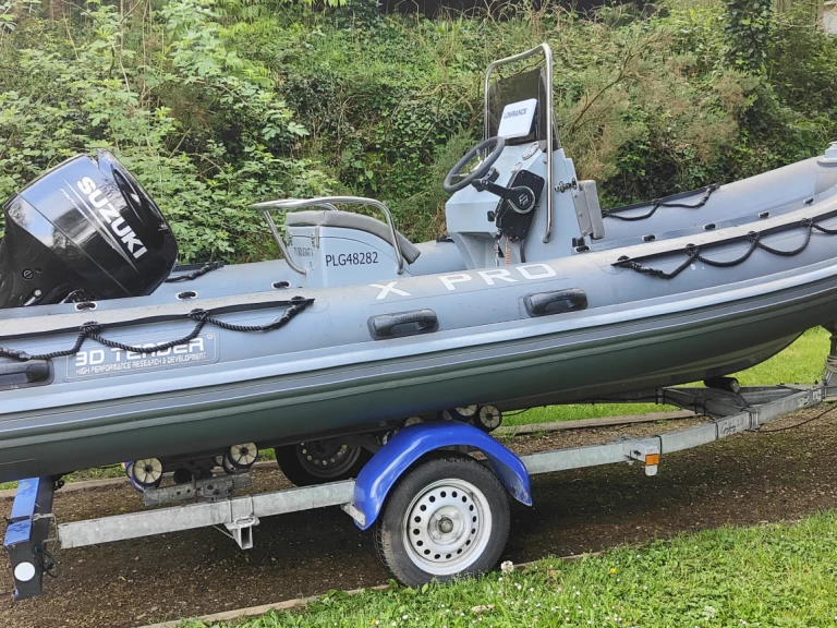 Verhuur RIB 3D Tender met vaarbewijs