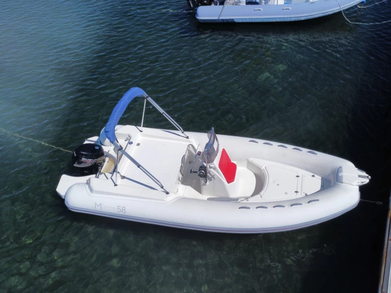 Huur een Magnus 5,80 in Porto Rotondo