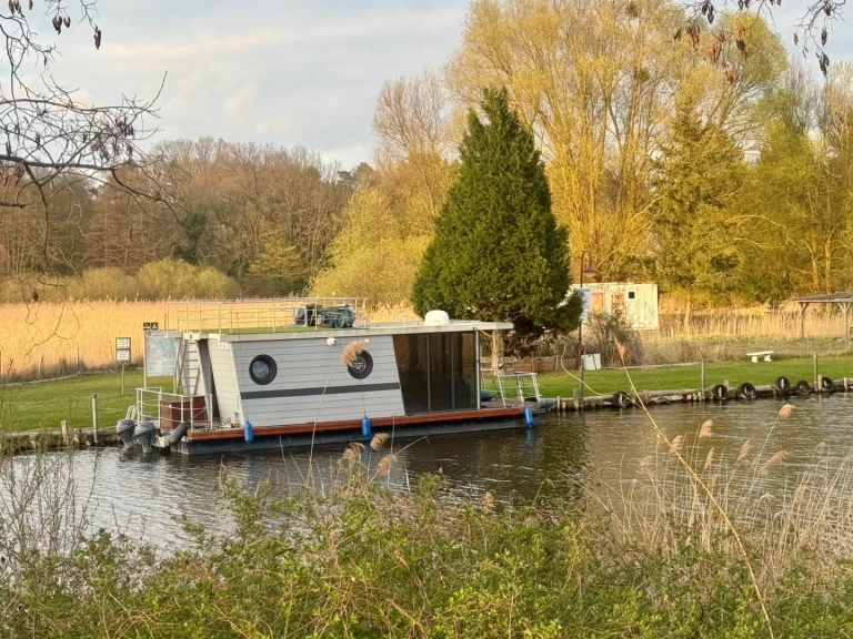 Verhuur Woonboot in Radewege - LaMare La Mare Apart