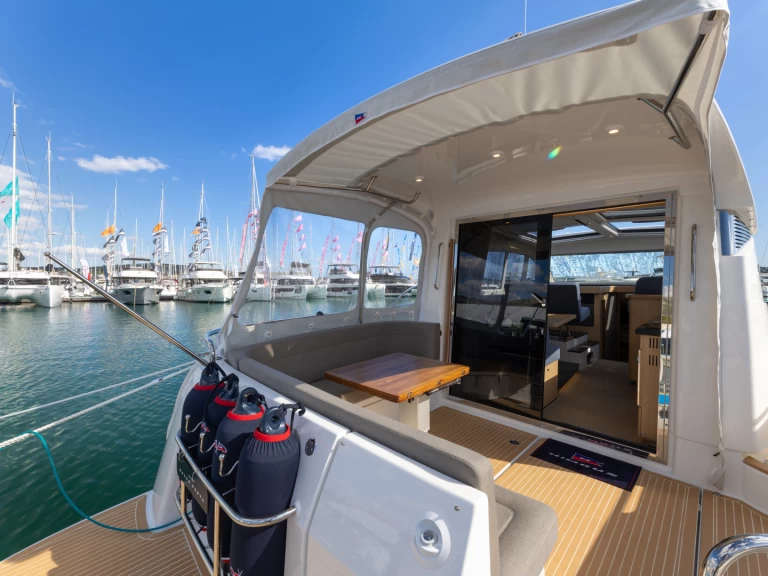 Nimbus Nimbus 405 Coupé te huur van particulier of professional in Split