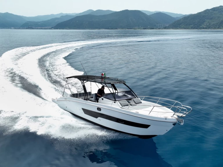 Huur een Saver Saver 330 Sport in Taormina