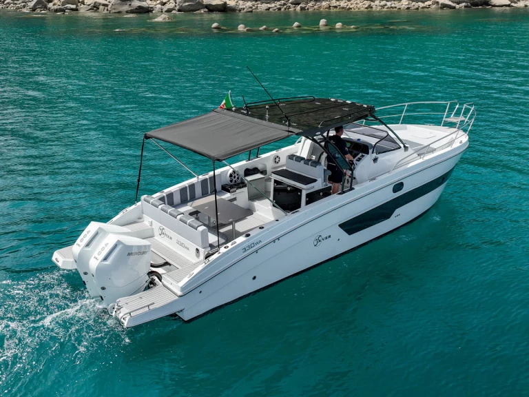 Bootverhuur Taormina goedkoop Saver 330 Sport