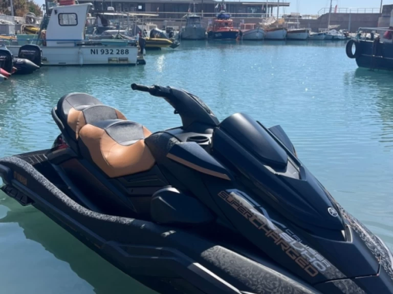 Huur een Yamaha Yamaha FX SVHO in Cros-de-Cagnes
