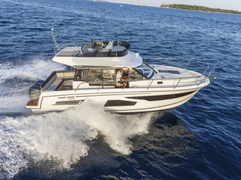 Bootverhuur Jeanneau Merry Fisher 1095 Fly in Trogir via SamBoat