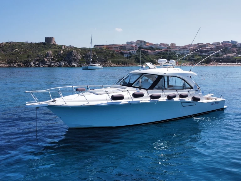 Verhuur Motorboot in Santa Teresa Gallura - Cabo 44 HTX