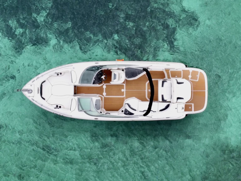 Huur Motorboot met of zonder schipper Monterey in Alcúdia