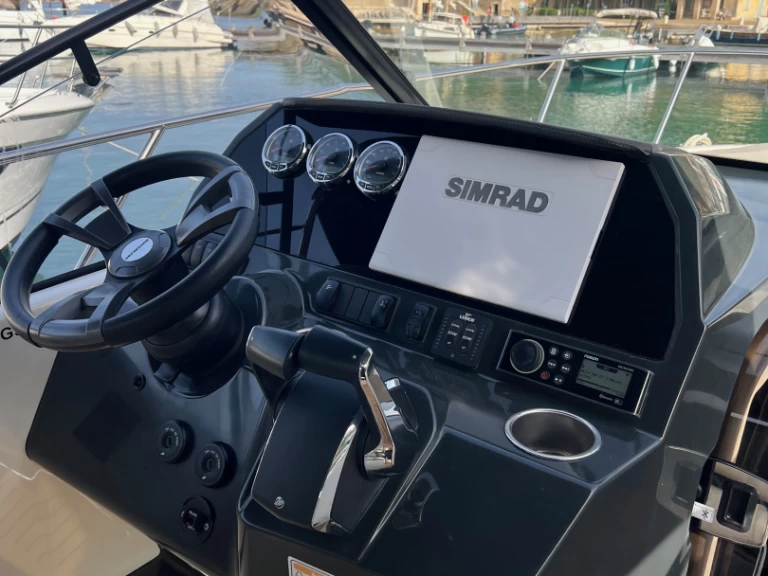 Bootverhuur Quicksilver Activ 875 Sundeck in Cannes via SamBoat