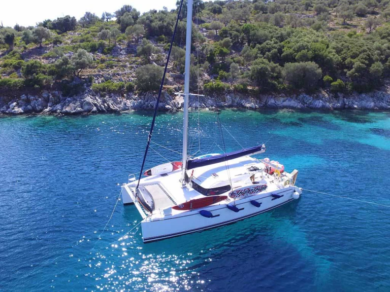 Verhuur Catamaran Nautitech met vaarbewijs