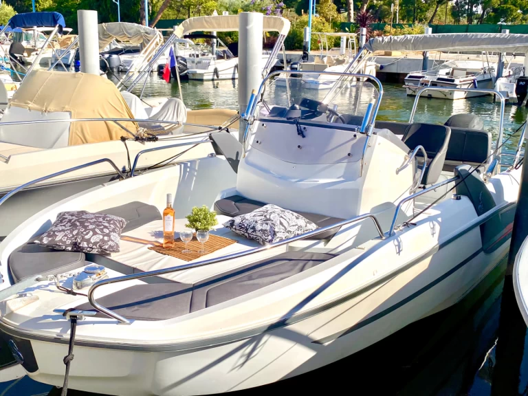 Motorboot te huur in Monaco voor de beste prijs