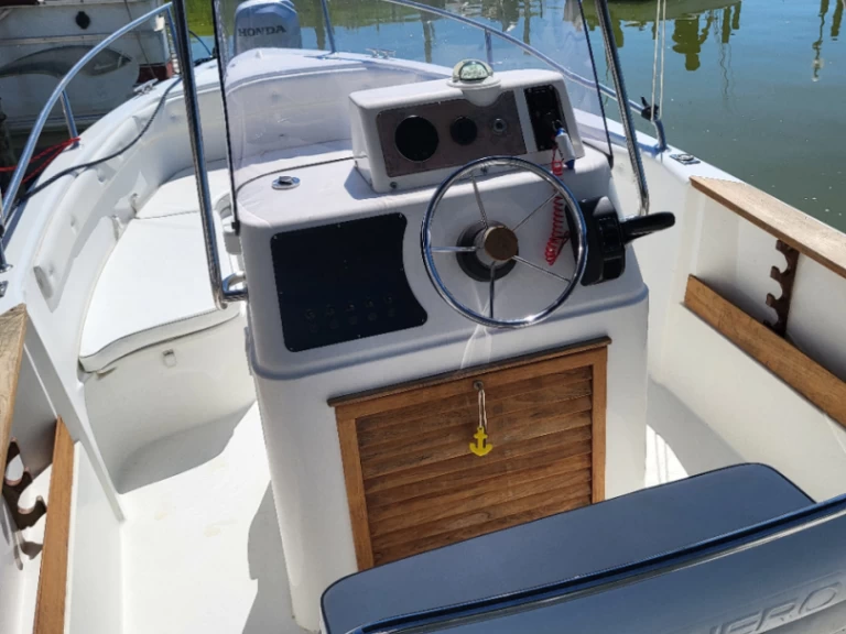 Bootverhuur Conero sea star in Tuoro sul Trasimeno via SamBoat