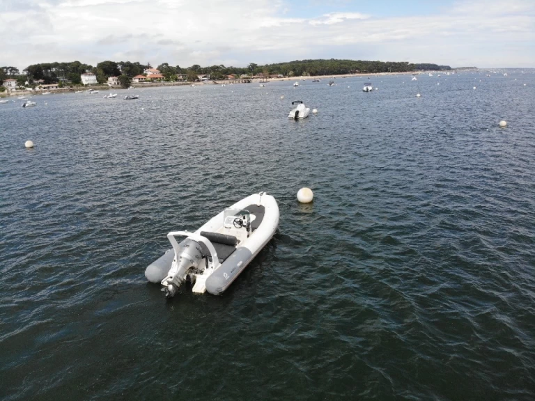 Zodiac Medline II te huur van particulier of professional in Lège-Cap-Ferret