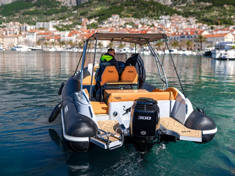 Jachthuur in Općina Makarska - Prua al vento THOR 8.0 via SamBoat