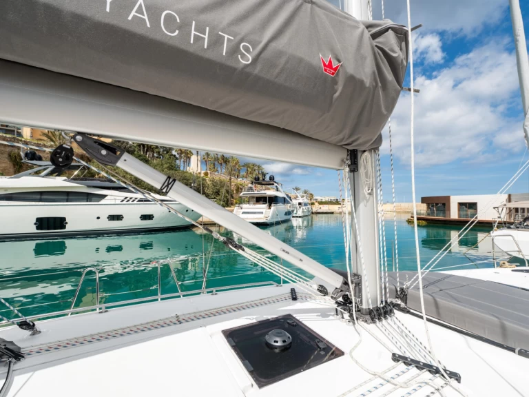 Huur een Bavaria Bavaria C42 in San Ġiljan