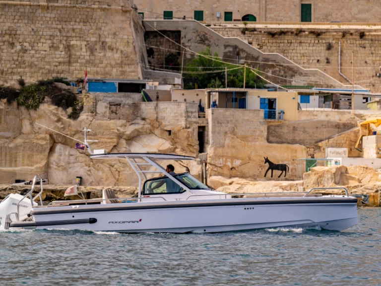 Verhuur Motorboot in San Ġiljan - Axopar 28 T-Top