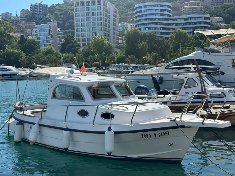 Huur Motorboot met of zonder schipper Betina in Budva