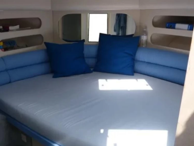 Huur een Princess Princess 366 Riviera in Gaeta