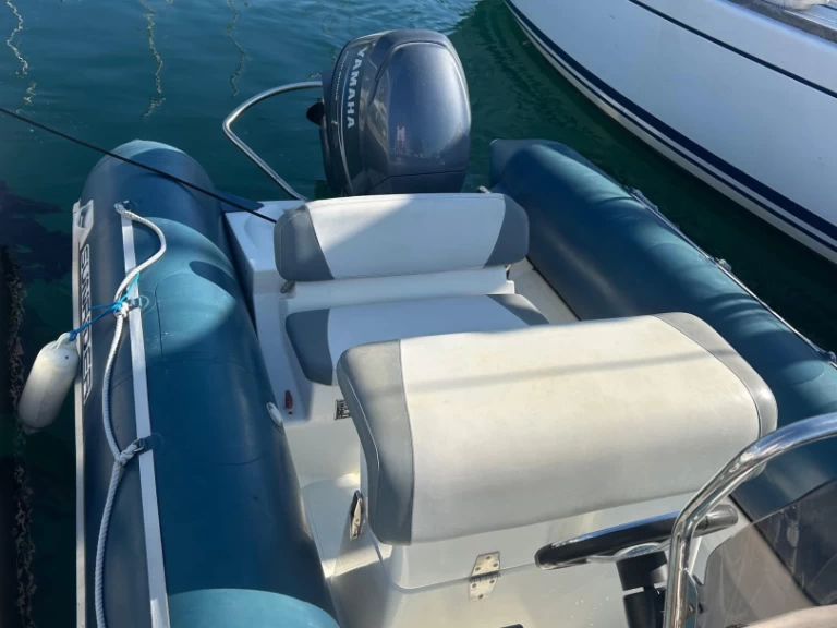 Bombard Sunrider 650 Bleu te huur van particulier of professional in Sainte-Marine