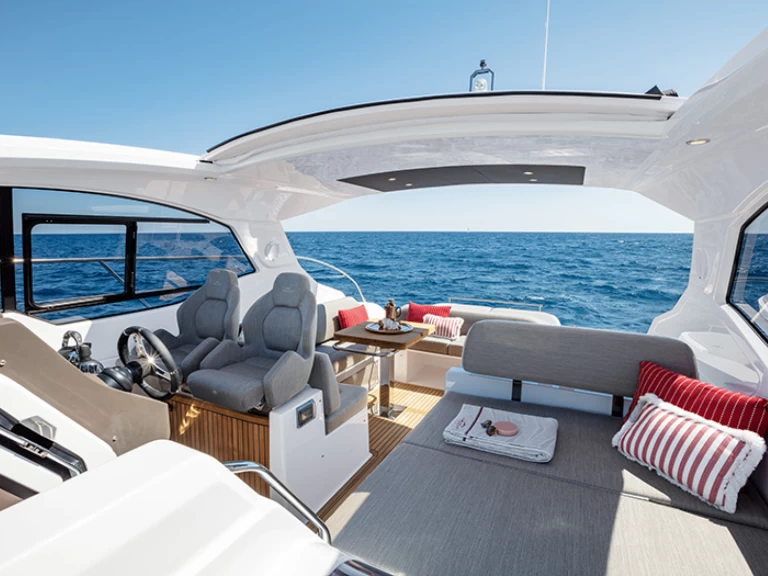 Huur Motorboot met of zonder schipper Azimut in Monaco