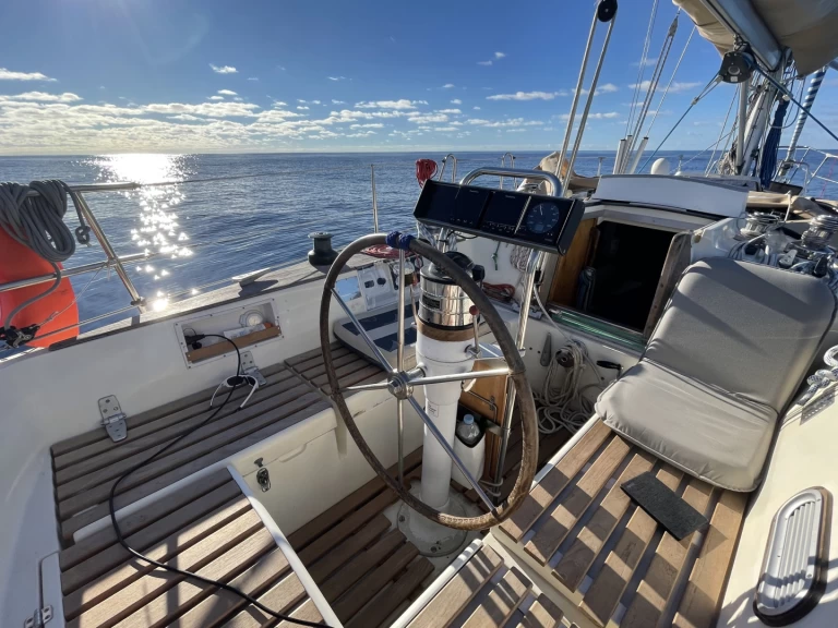 Verhuur Zeilboot Wauquiez met vaarbewijs