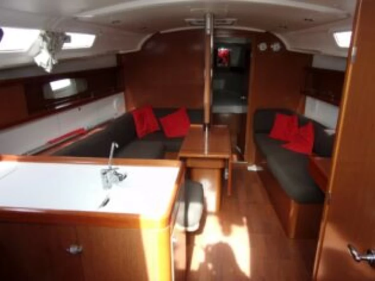 Huur Zeilboot met of zonder schipper Bénéteau in Toulon