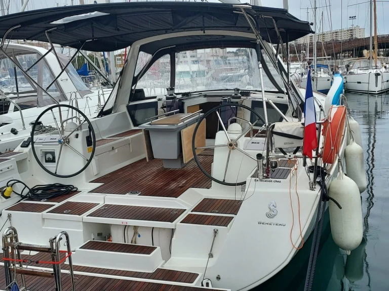 Bénéteau Oceanis 45 te huur van particulier of professional in Toulon