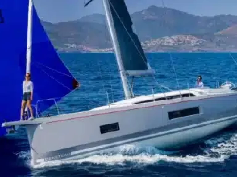 Zeilboot te huur in Toulon voor de beste prijs