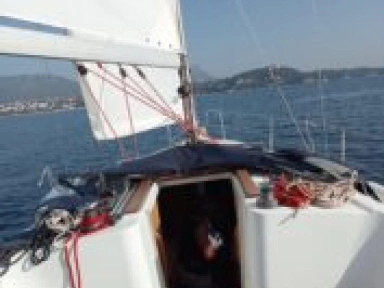 Bootverhuur Jeanneau Sun Odyssey 33i in Toulon via SamBoat