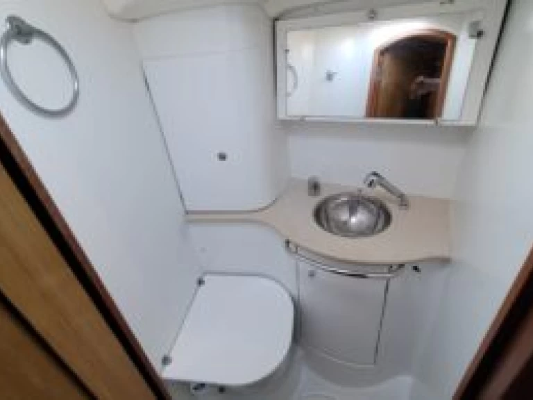 Verhuur Zeilboot in Toulon - Jeanneau Sun Odyssey 49