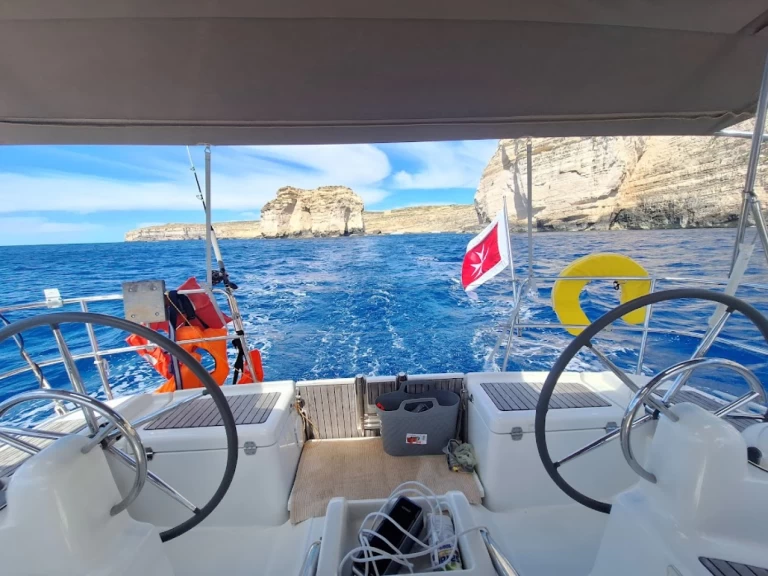 Verhuur Zeilboot Jeanneau met vaarbewijs